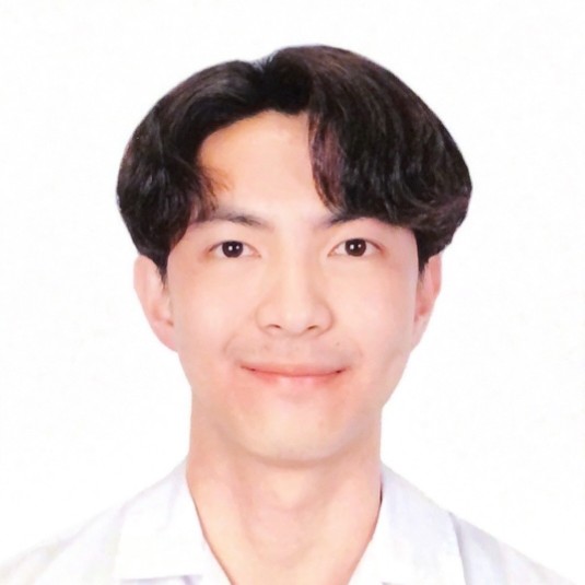 นายแพทย์สาริศ ภู่วิทยพันธุ์