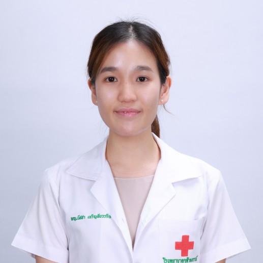 แพทย์หญิงนัชชา เจริญชัยวรกิจ