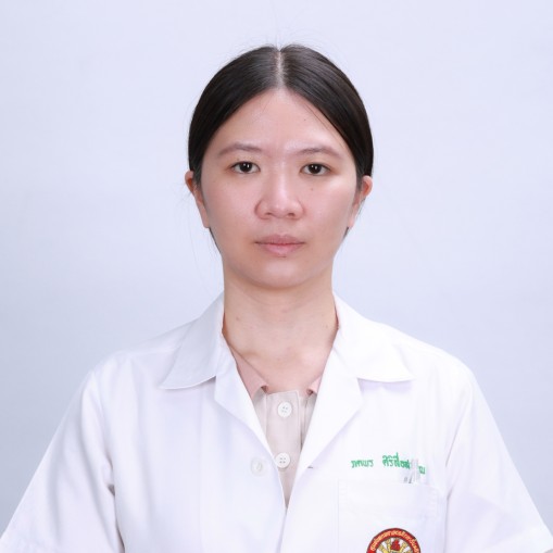 แพทย์หญิงภคพร ศิริสื่อสุวรรณ