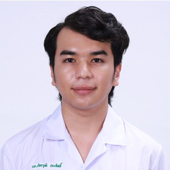 นายแพทย์ภัทรวุฒิ ประสิทธิ์
